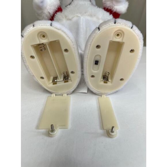 Hallmark 2011 14" animated musical bell ringing Snoopy Peanuts Santa - Picture 4 of 5